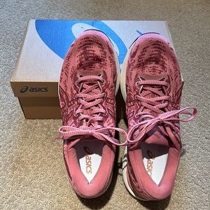 ASICS Gel Cumulus 23. Size 9